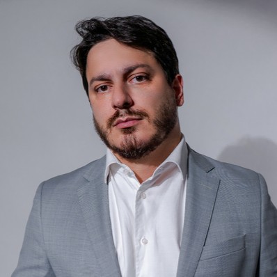 Dr Fernando Borges